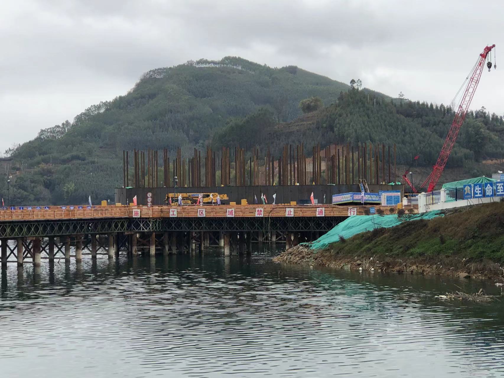 贵港广西岩滩特大桥高速路监控安装项目